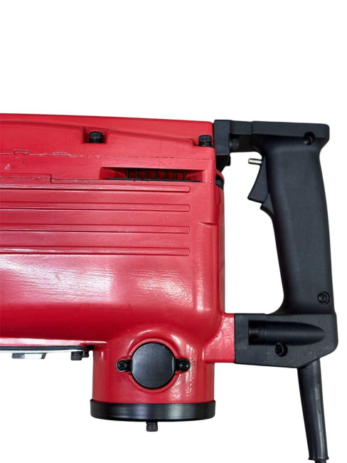 Молоток отбойный MH2200 SMART RED(2200Вт, 30мм, 65 Дж, 2400 уд/мин, кейс,пика,лопатка) Молоток отбойный MH2200 SMART RED(2200Вт, 30мм, 65 Дж, 2400 уд/мин, кейс,пика,лопатка)